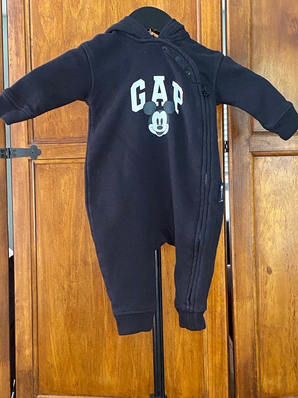 GAP x Disney Baby Mickey Mouse Fleece Bunting Hooded One Piece 3-6 Months Black
